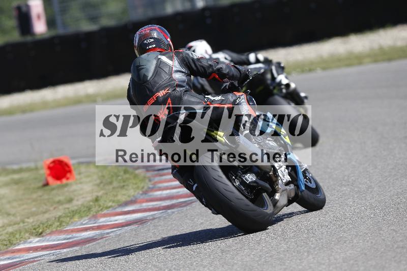 Archiv-2025/16 16.05.2025 PROMAX ADR/Gruppe gruen/unklar